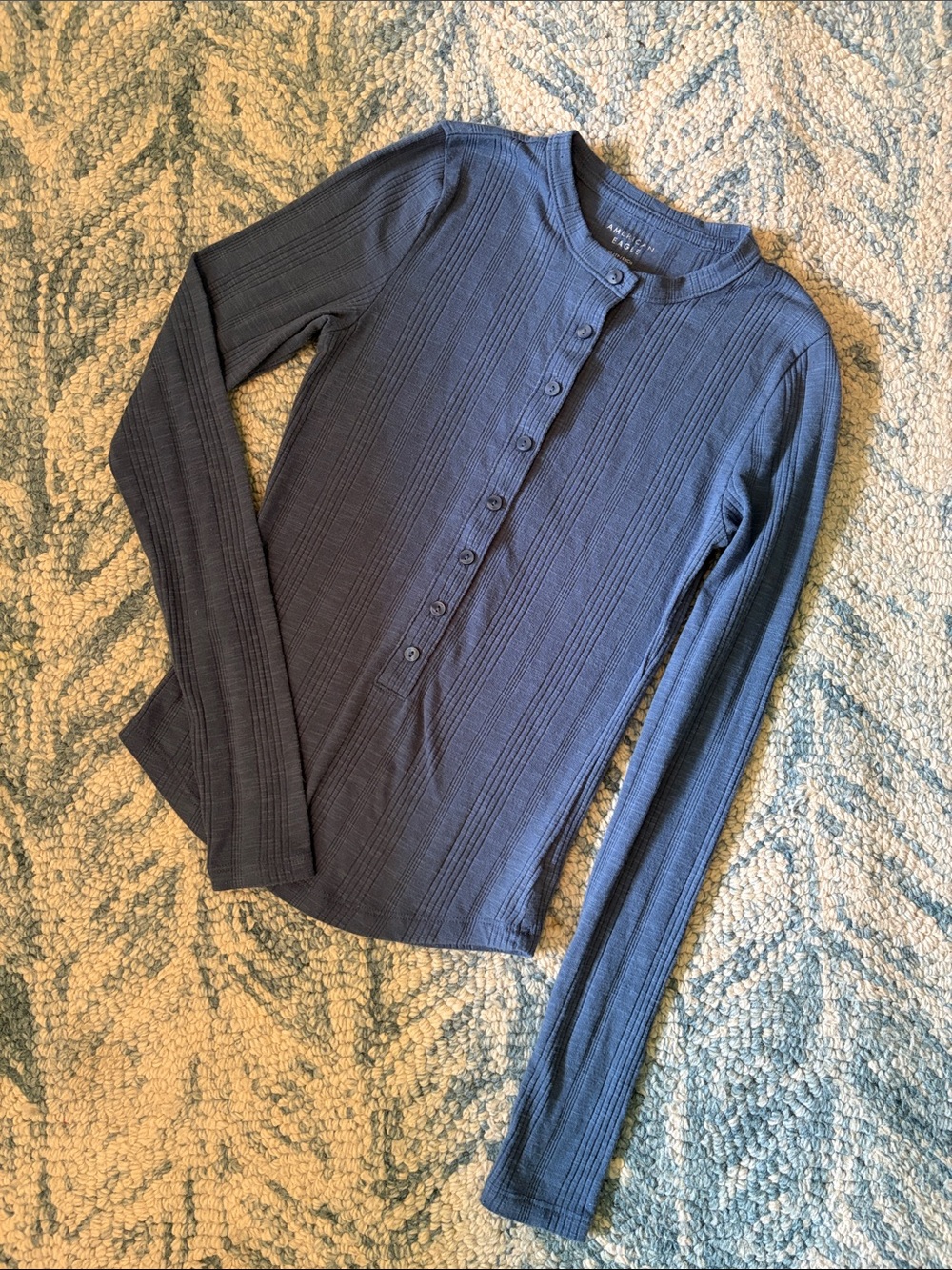 American Eagle Outfitters navy ribbed henley top